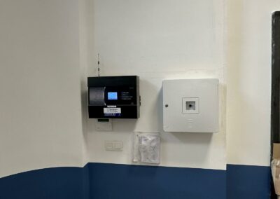 Travaux d’électricité dans un établissement scolaire